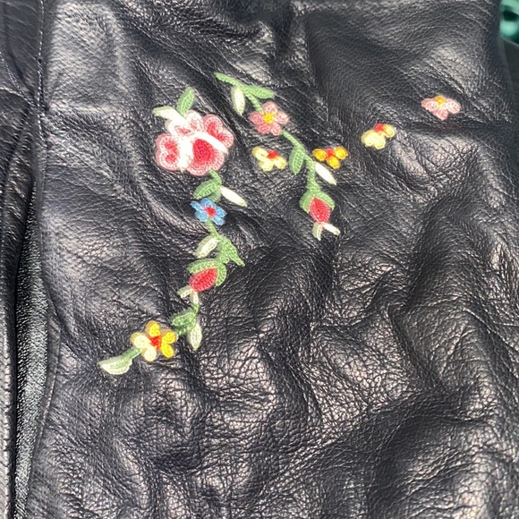 OBERON VINTAGE BLACK EMBROIDERED CALF-SKIN LEATHER GLOVES 3 1/4” Width - Picture 3 of 9